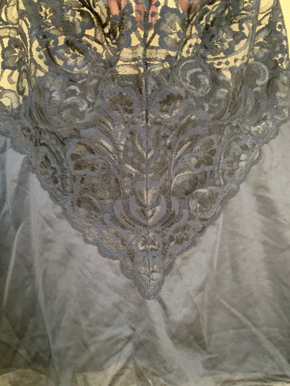 Vanity Fair Black Lace Camisole Tank Top Sz. 34/40 Y2K Made in USA - Picture 4 of 10